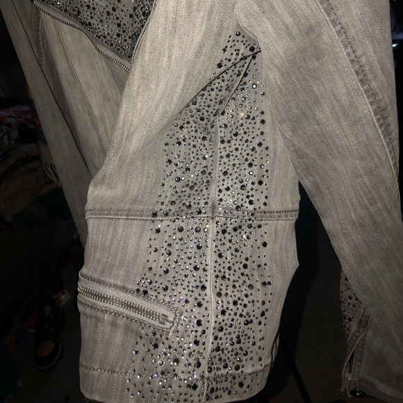 Women’s crystal embellished denim jacket 🧥 - Picture 5 of 7